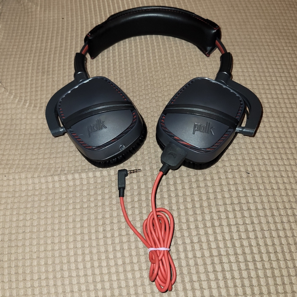 Polk wired Headset